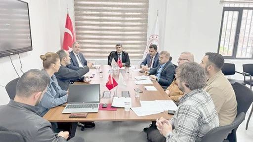 BAĞIMLILIKLA M&Uuml;CADELEDE YENİ MODEL