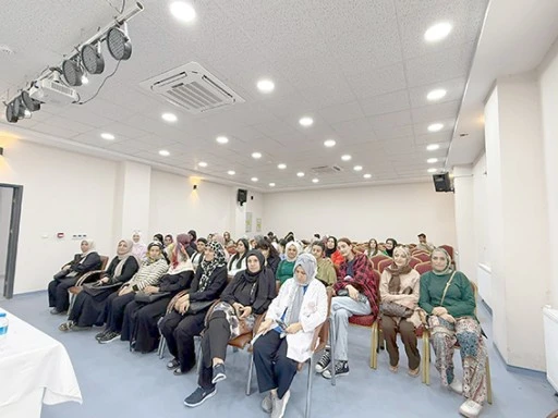 KURSİYERLERE KANSER FARKINDALIK SEMİNERİ