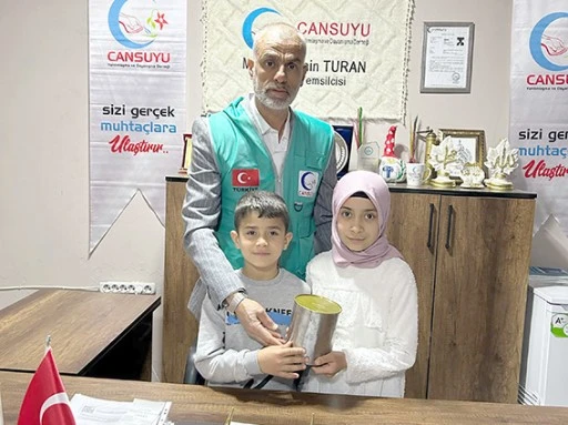 &Ccedil;OCUKLARDAN GAZZE'YE ANLAMLI BAĞIŞ