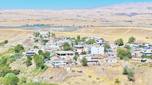 &Ccedil;ARIKLI K&Ouml;Y&Uuml;NE 100 TONLUK İ&Ccedil;ME SUYU DEPOSU