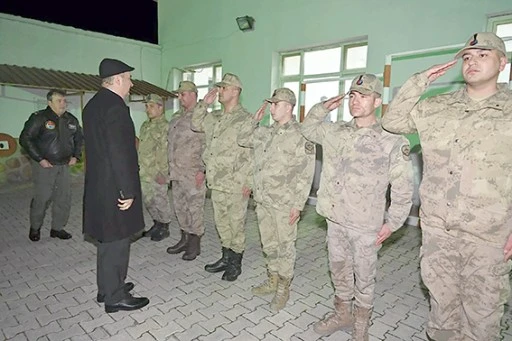 VALİ CANALP'TAN YENİ YIL &Ouml;NCESİ ANLAMLI ZİYARETLER