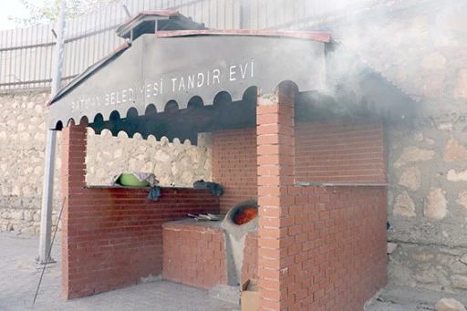 KADINLAR TALEP ETTİ, BELEDİYE ANINDA KARŞILADI