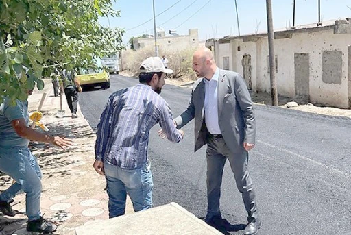 BEŞİRİ&rsquo;DE ASFALT &Ccedil;ALIŞMALARI HIZ KESMİYOR