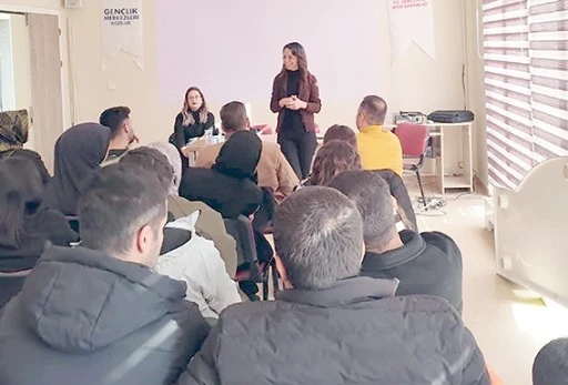 5 İL&Ccedil;EDE BAĞIMLILIK EĞİTİMLERİ TAMAMLANDI