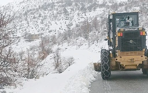 KARLA M&Uuml;CADELE &Ccedil;ALIŞMALARI S&Uuml;R&Uuml;YOR