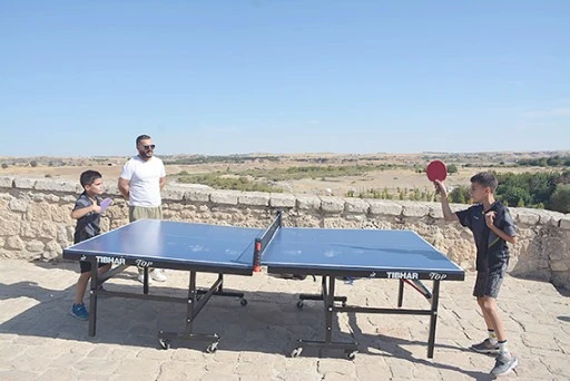 RAKETLER TARİHİ MALABADİ K&Ouml;PR&Uuml;S&Uuml;NDE SALLANDI