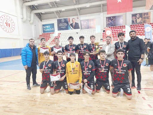 FUTSALIN EFENDİSİ AHMED-İ HANİ OLDU