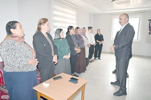 VALİ CANALP BEŞİRİ&rsquo;DE K&Ouml;Y K&Ouml;Y VATANDAŞLARI DİNLEDİ