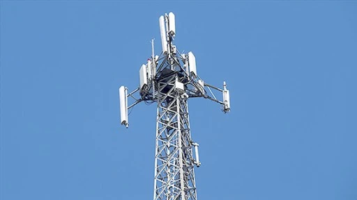 OSB&rsquo;NİN 7. ETABINDA BAZ İSTASYONU KURULUMU BAŞLADI