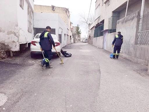 4 MAHALLEDE EŞ ZAMANLI TEMİZLİK &Ccedil;ALIŞMASI