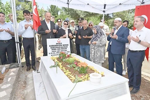 15 TEMMUZ ŞEHİTLERİ İÇİN MEVLİD-İ ŞERİF PROGRAMI DÜZENLENDİ