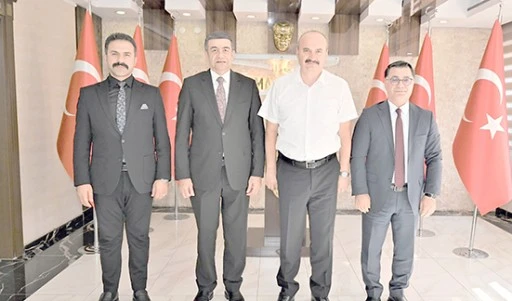 EĞİTİM D&Uuml;NYASINDAN VALİ CANALP&rsquo;E ZİYARET