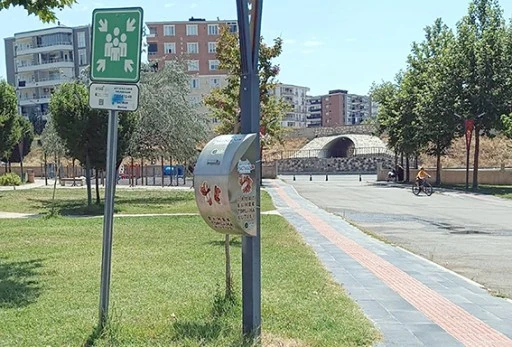 BİN TONUN &Uuml;ZERİNDE BAYAT EKMEK TOPLANDI