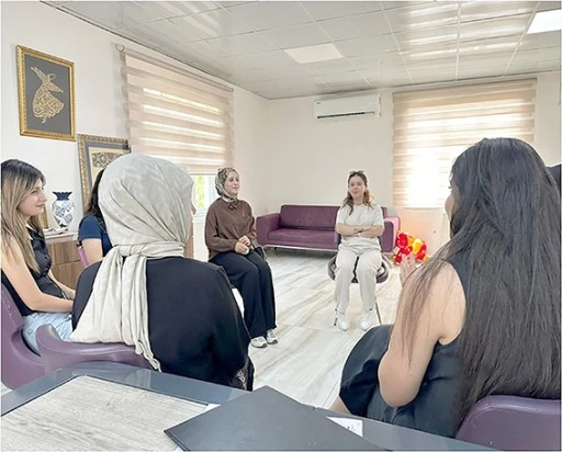 BELEDİYEDEN MUTLU VE SAĞLIKLI EVLİLİK EĞİTİMİ