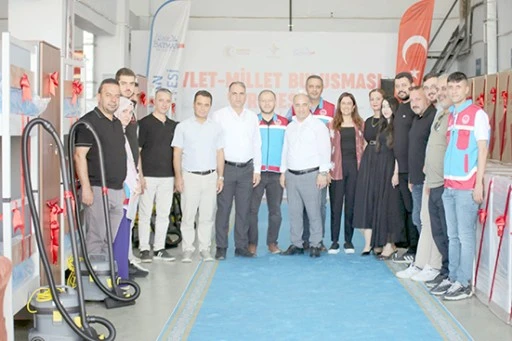&ldquo;DEVLET MİLLET BULUŞMASI PROJESİYLE G&Ouml;N&Uuml;LLERE DOKUNUYORUZ&rdquo;