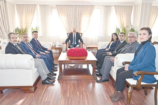 VALİ CANALP&rsquo;A VERGİ HAFTASI ZİYARETİ