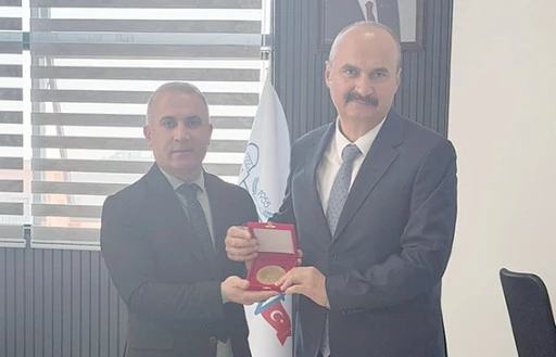 VALİ CANALP, FEDERASYON BAŞKANINI KABUL ETTİ