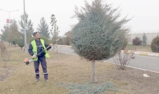 BELEDİYEDEN BAHARA HAZIRLIK &Ccedil;ALIŞMASI