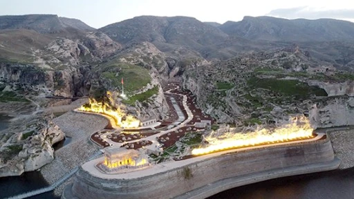 HASANKEYF&rsquo;TE GECE IŞIKLARI TARİHLE BULUŞTU