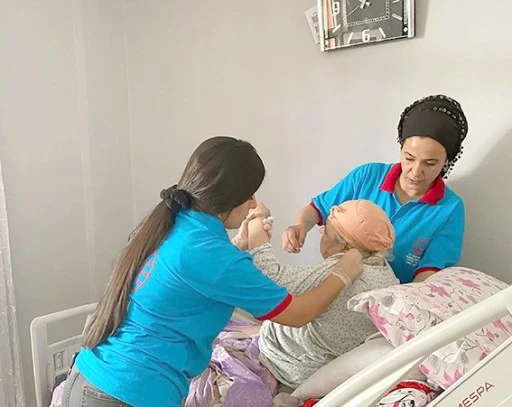 840 ENGELLİ VE YAŞLIYA; DEVLETİN &lsquo;VEFA ELİ&rsquo; UZANDI