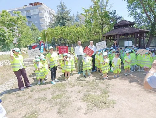 MİNİK &Ouml;ĞRENCİLER ORGANİK TARIMLA TANIŞTI