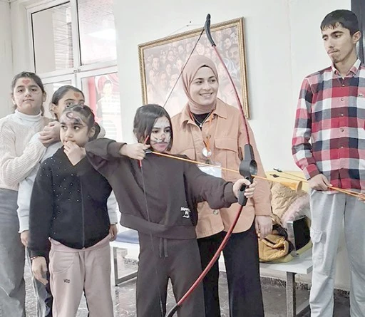 &Ouml;ZEL &Ccedil;OCUKLAR VE AİLELERİ İ&Ccedil;İN ANLAMLI ETKİNLİK