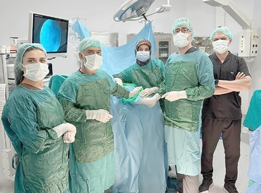 MOTOSİKLET KAZASINDA YARALANAN ŞAHSA BAŞARILI AMELİYAT