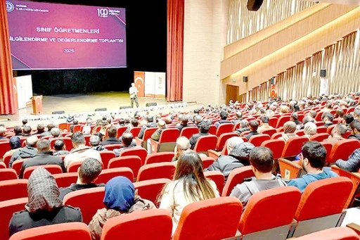 SINIF &Ouml;ĞRETMENLERİ DEĞERLENDİRME TOPLANTISI YAPILDI