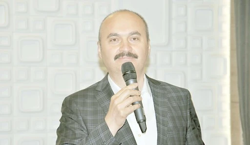 VALİ CANALP&rsquo;TAN EMEK VE DAYANIŞMA BAYRAMI KUTLAMA MESAJI