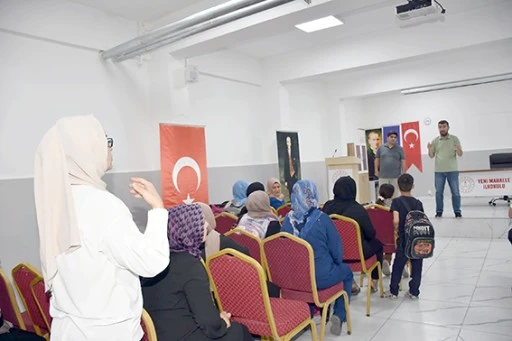 YABANCI UYRUKLU AİLELER BİLGİLENDİRİLDİ