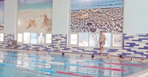 YAZ SPOR OKULLARINDA YÜZME SEVİNCİ