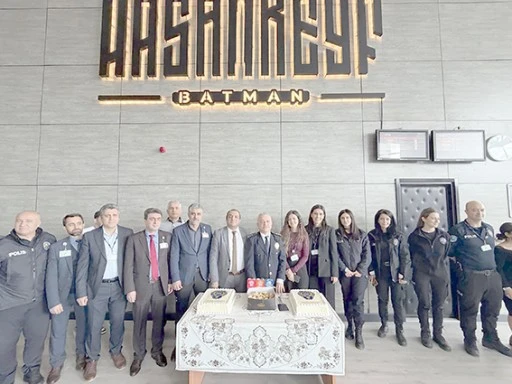 HAVALİMANINDA 181 YILLIK GURUR DUYGUSU