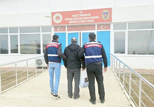 35 FİRARİ HÜKÜMLÜ YAKALANDI