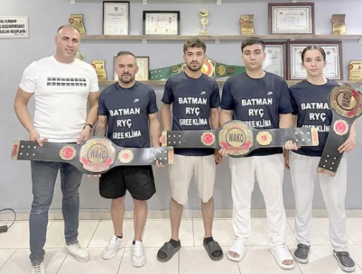 BATMANLI SPORCULARDAN ULUSLARARASI ARENADA 4 ALTIN KEMER