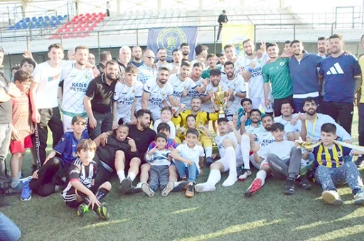 AMAT&Ouml;R&Uuml;N ŞAMPİYONU BİNATLI SPOR OLDU