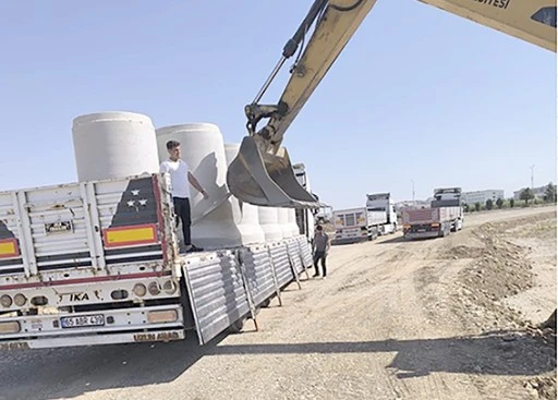 &Ccedil;EVRE YOLUNA 12.600 METRELİK ALTYAPI D&Ouml;ŞENECEK