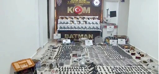 3 YILDA 2 BİNİN ÜZERİNDE SİLAH VE 119 BİN PARÇA ELE GEÇİRİLDİ