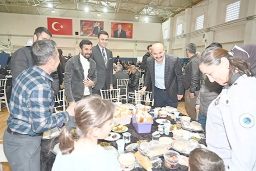 VALİ CANALP, HASANKEYF&rsquo;TE VATANDAŞLARLA İFTAR SOFRASINDA BULUŞTU