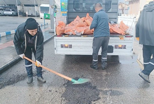 BAYRAMI FIRSATA &Ccedil;EVİRDİLER