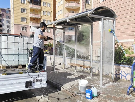 BELEDİYEDEN OTOB&Uuml;S DURAKLARINA İNCE AYAR