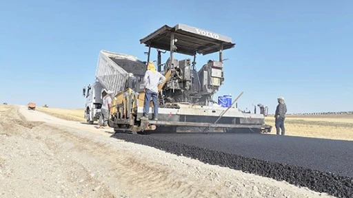 &Ccedil;AMLITEPE MEZRASI MODERN YOLA KAVUŞUYOR