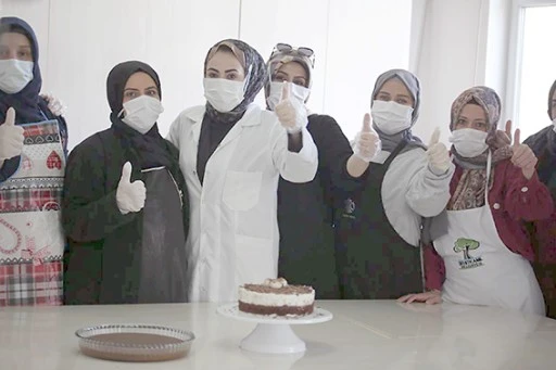 BİLMEK İLE İSTİHDAMA B&Uuml;Y&Uuml;K ADIM