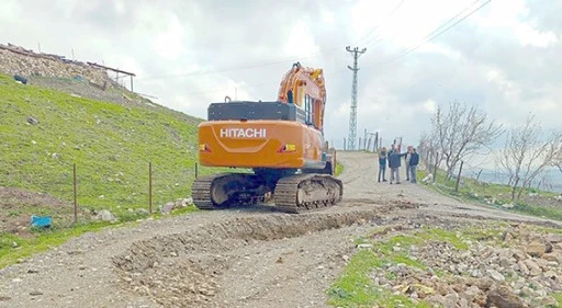 K&Ouml;YLERDE ALTYAPI VE YOL &Ccedil;ALIŞMALARI ARALIKSIZ S&Uuml;R&Uuml;YOR