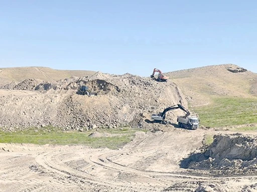 ALTYAPI VE &Uuml;STYAPI &Ccedil;ALIŞMALARI ARALIKSIZ S&Uuml;R&Uuml;YOR!