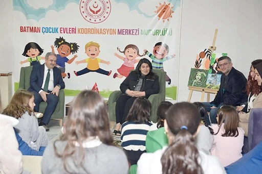 &Ccedil;OCUKLARLA &lsquo;&Ccedil;AYLA SOHBET&rsquo; BULUŞMASI