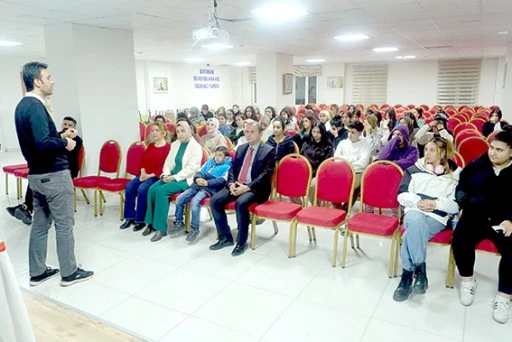 GEN&Ccedil;LER İ&Ccedil;İN EURODESK FIRSATLARI ANLATILDI