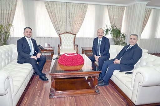 BAKAN YARDIMCISI EMİNOĞLU, VALİ CANALP&rsquo;I ZİYARET ETTİ