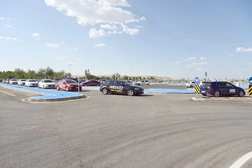 S&Uuml;R&Uuml;C&Uuml; AKADEMİSİ, HER G&Uuml;N Y&Uuml;ZLERCE S&Uuml;R&Uuml;C&Uuml; ADAYINI AĞIRLIYOR