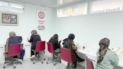 ADEM’DE KADIN EMEĞİ ÜRETİME DÖNÜŞÜYOR