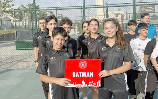 BİZİM &Ccedil;OCUKLAR TENİS&rsquo;TE 2. ETABA KALDI